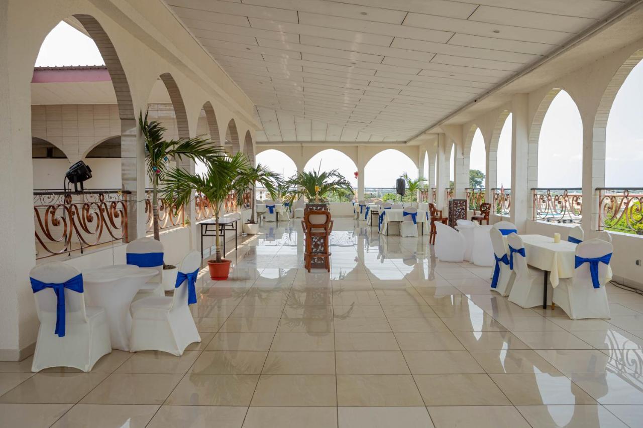 Hotel Hibiscus Louis Libreville Exterior foto