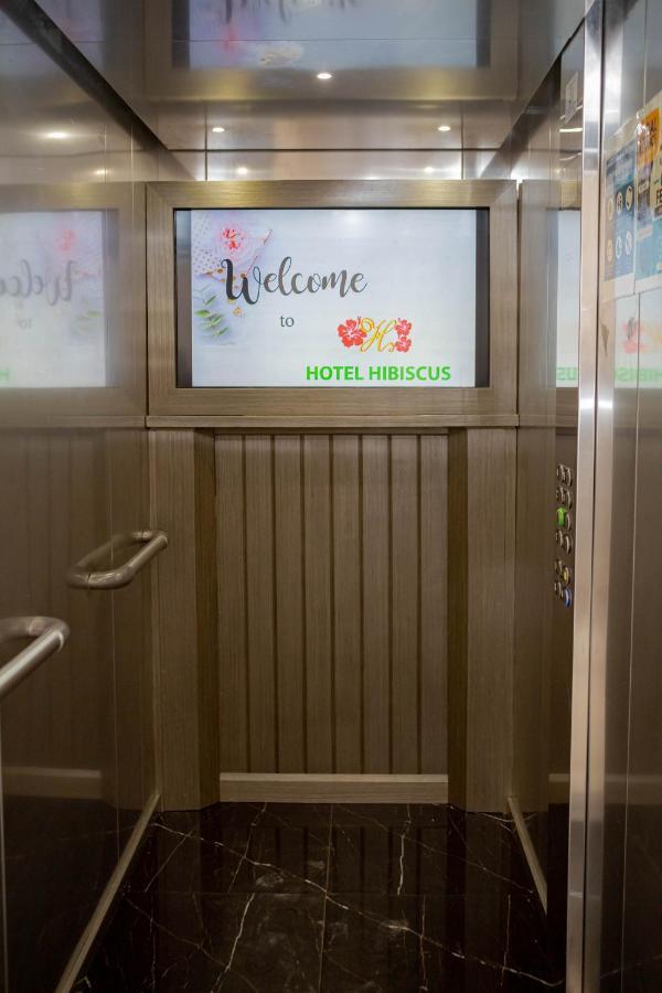Hotel Hibiscus Louis Libreville Exterior foto